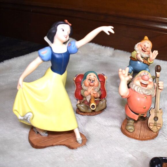 WDCC Disney Snow White And The Seven Dwarfs With Pipe Organ 10 Piece Set - Picture 7 of 16